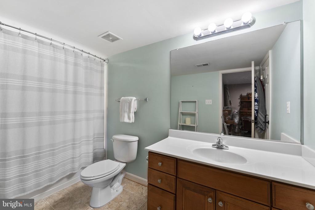 15616 GREAT BRIDGE LANE
