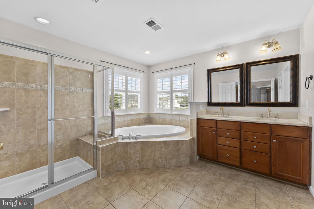 15616 GREAT BRIDGE LANE