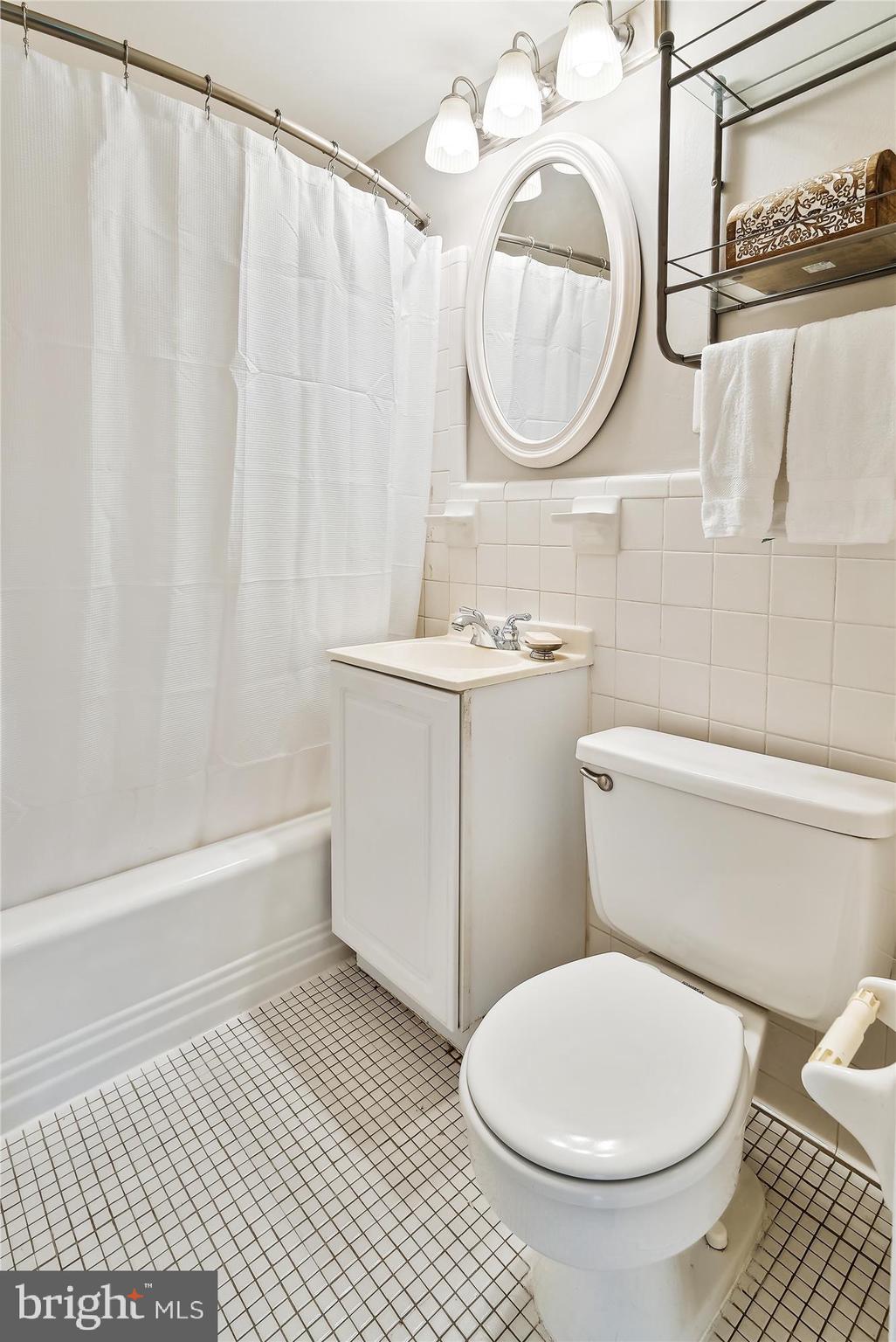 403 JAMES COURT 70