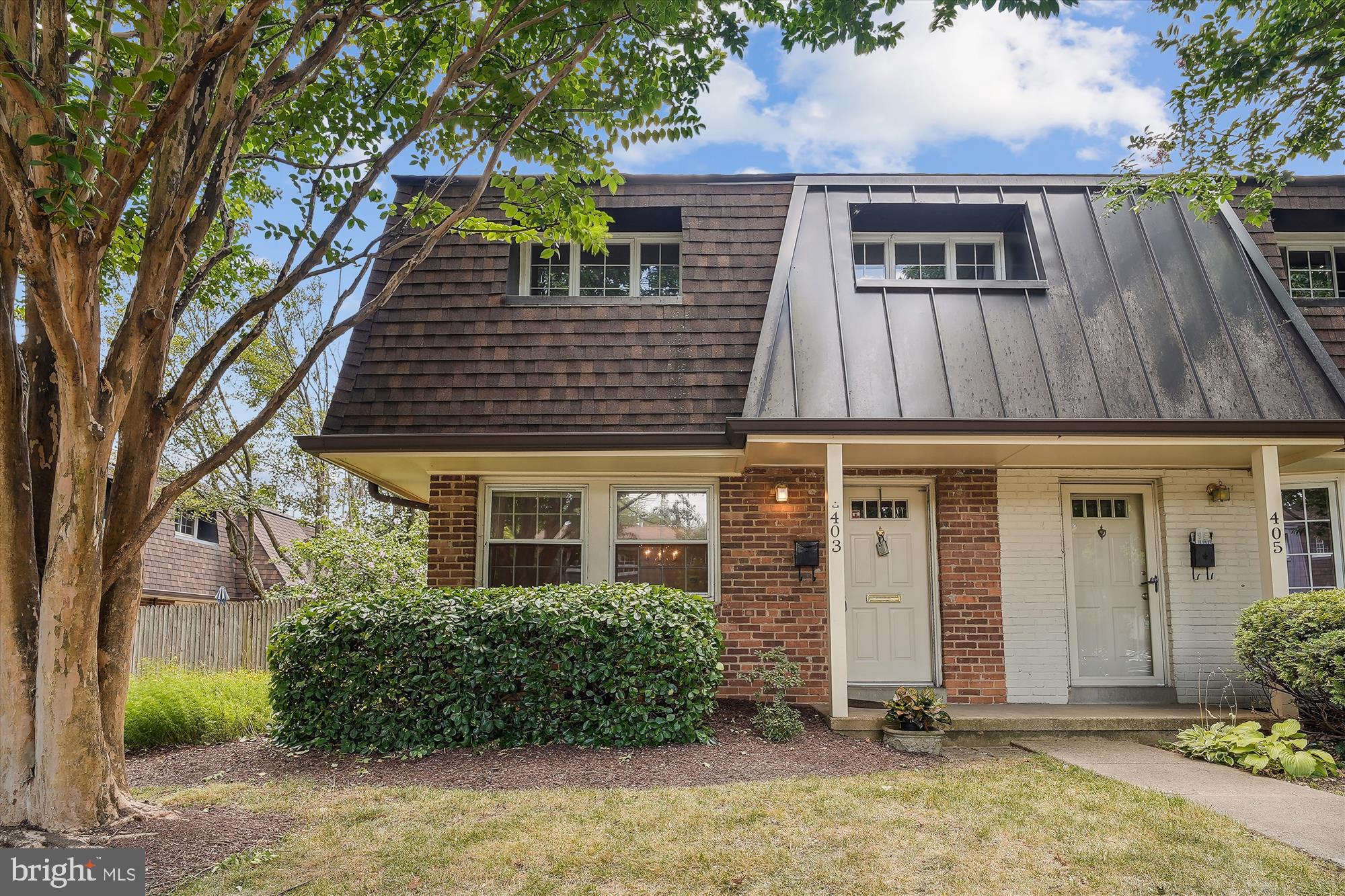 403 JAMES COURT 70