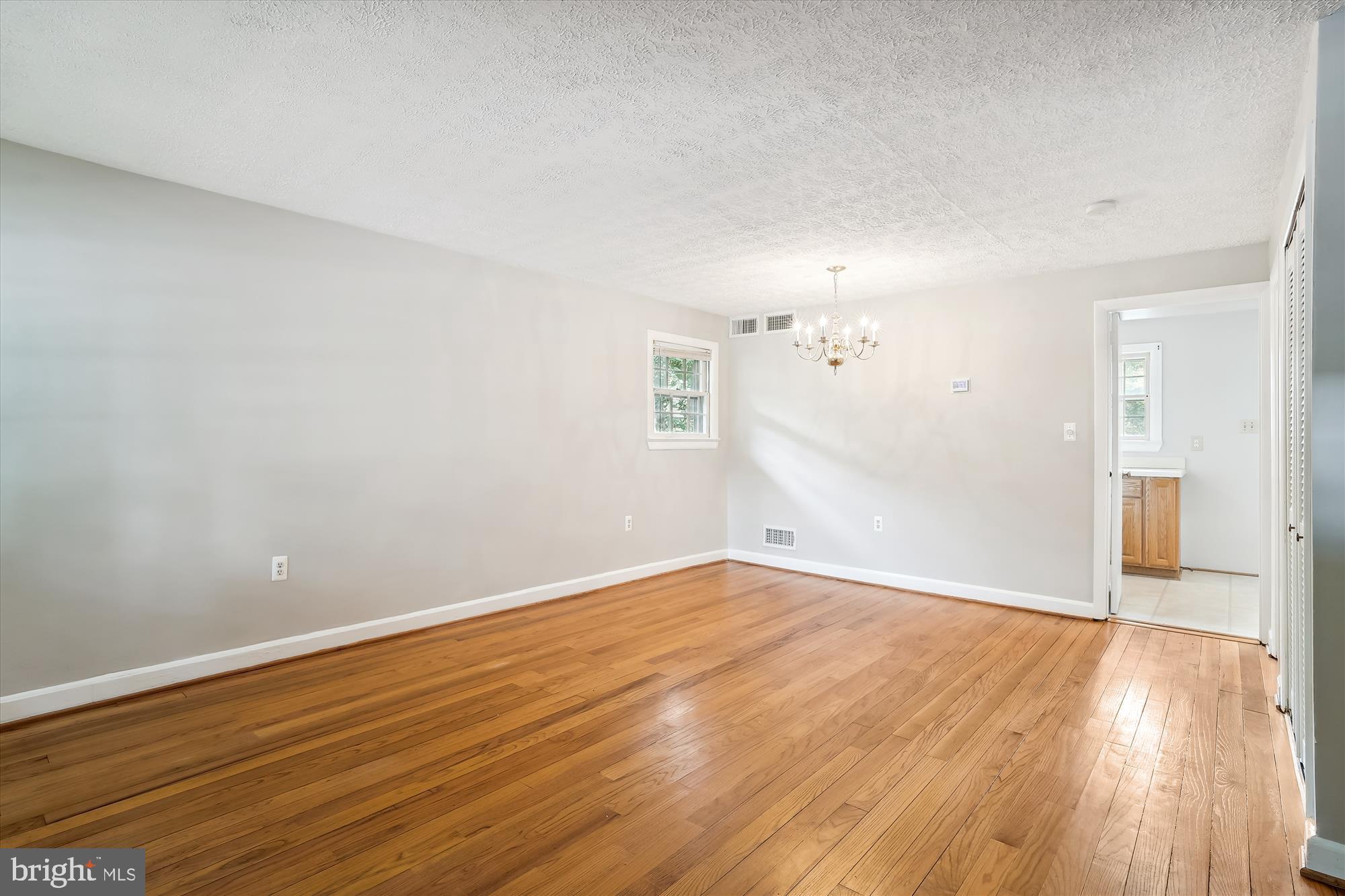 403 JAMES COURT 70
