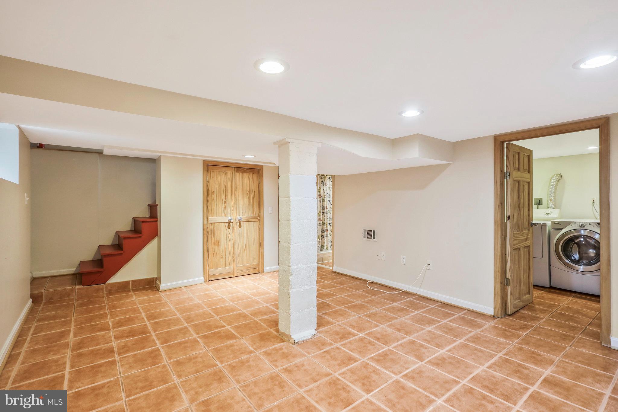 301 SYCAMORE STREET