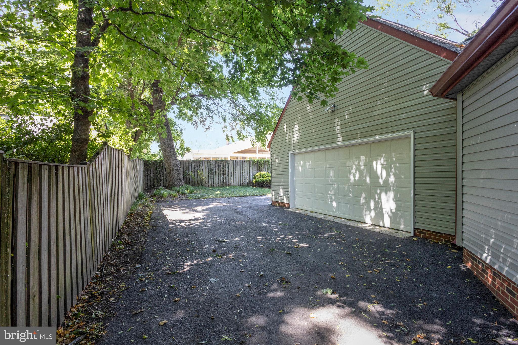301 SYCAMORE STREET