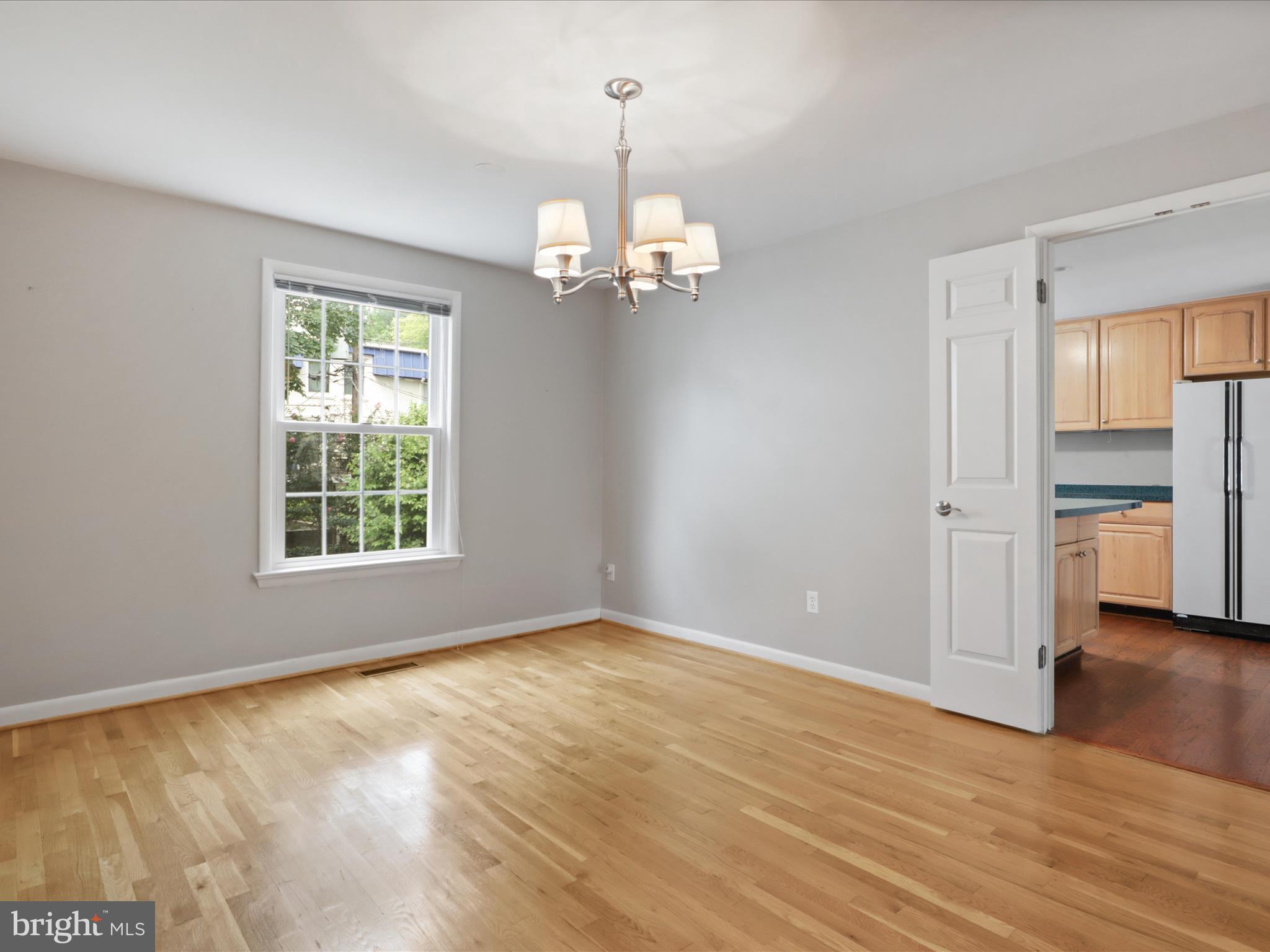 203 GARDEN COURT