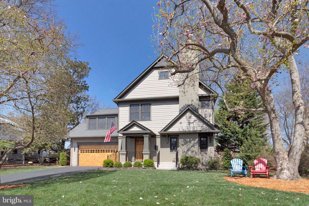 206 PATTERSON STREET