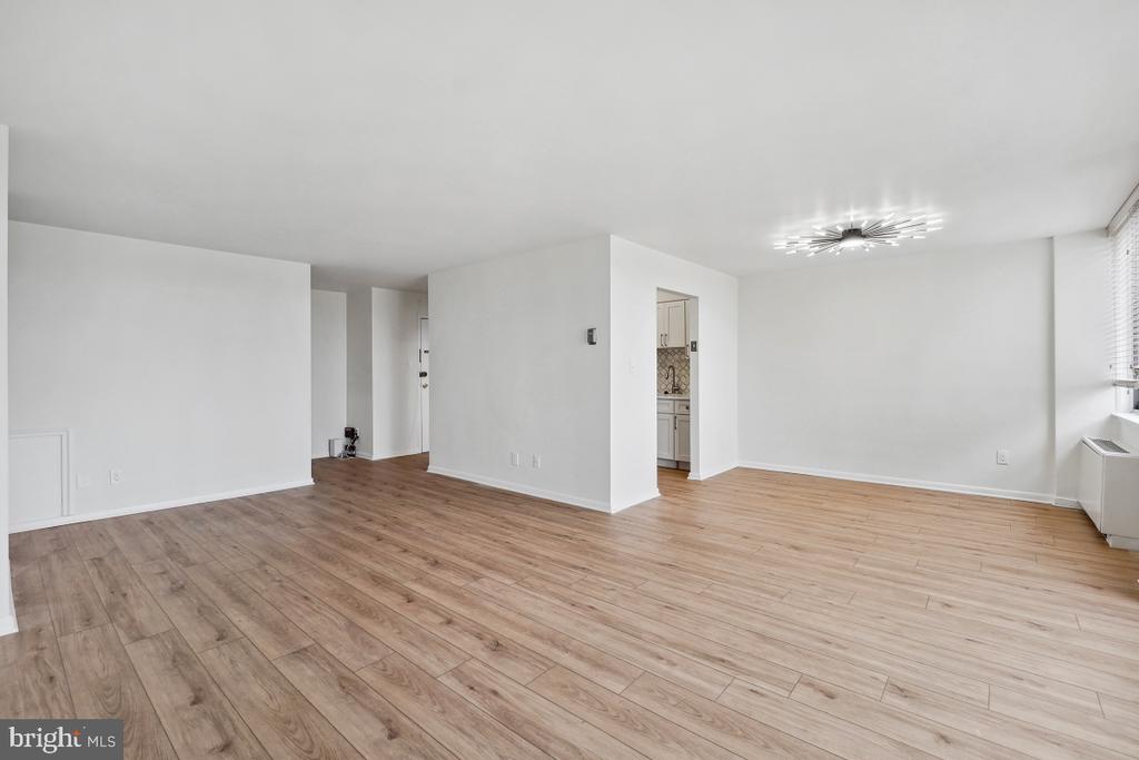 600 ROOSEVELT BOULEVARD 316