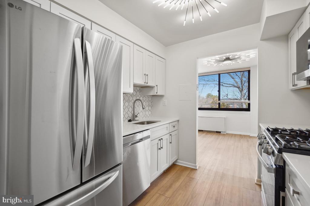 600 ROOSEVELT BOULEVARD 316