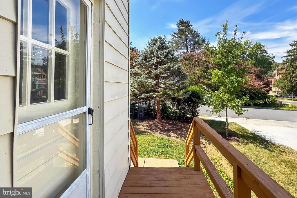 220 W GREENWAY BOULEVARD