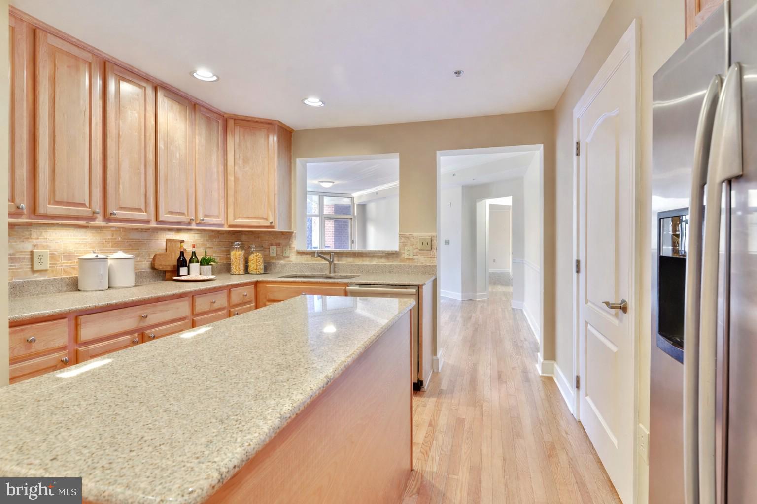 502 W BROAD STREET 310