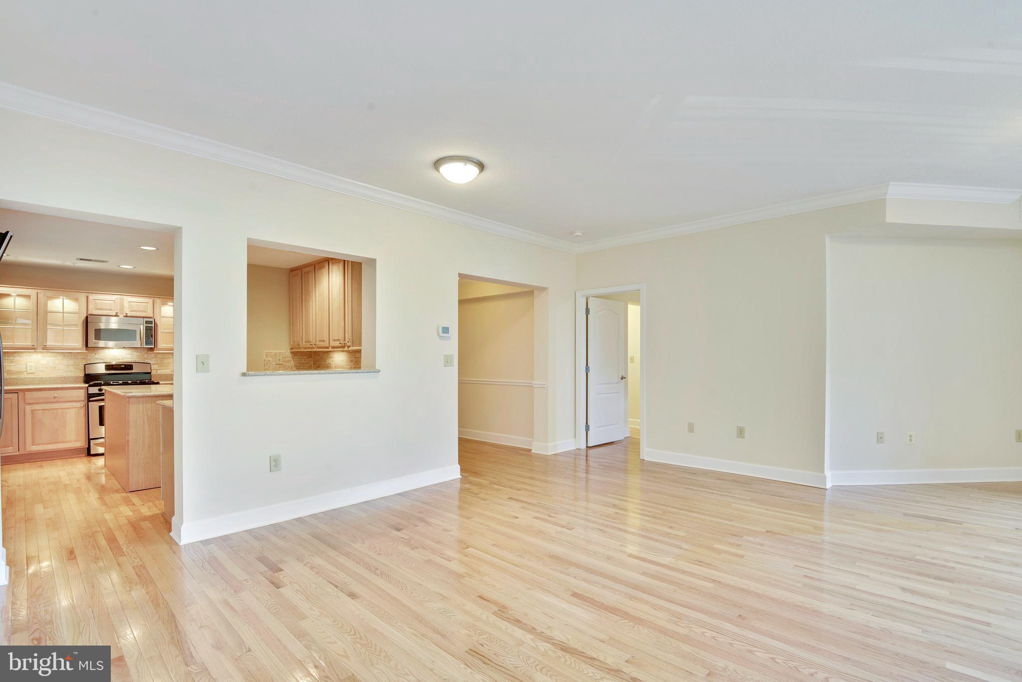 502 W BROAD STREET 310