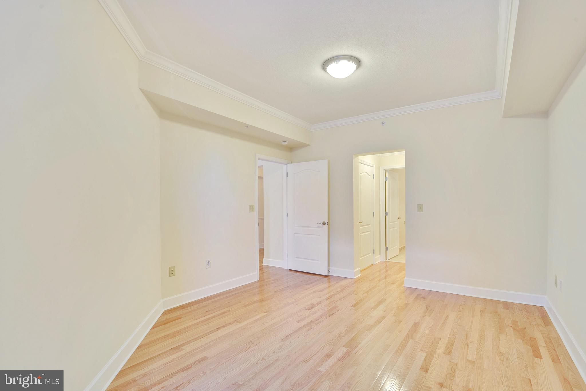 502 W BROAD STREET 310