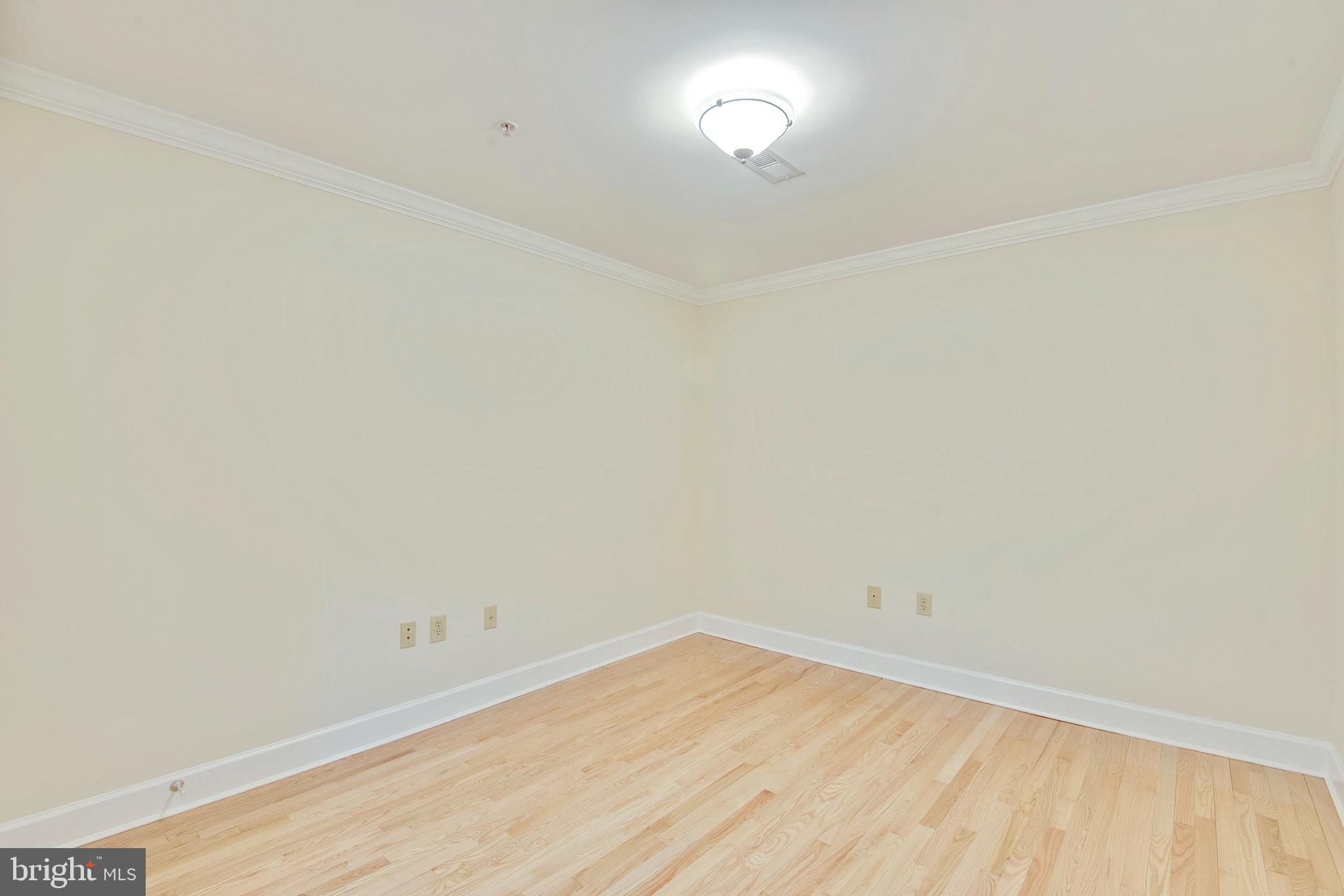 502 W BROAD STREET 310