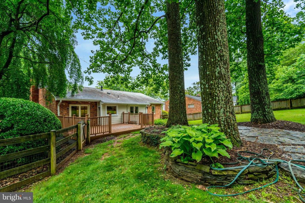 105 POPLAR DRIVE