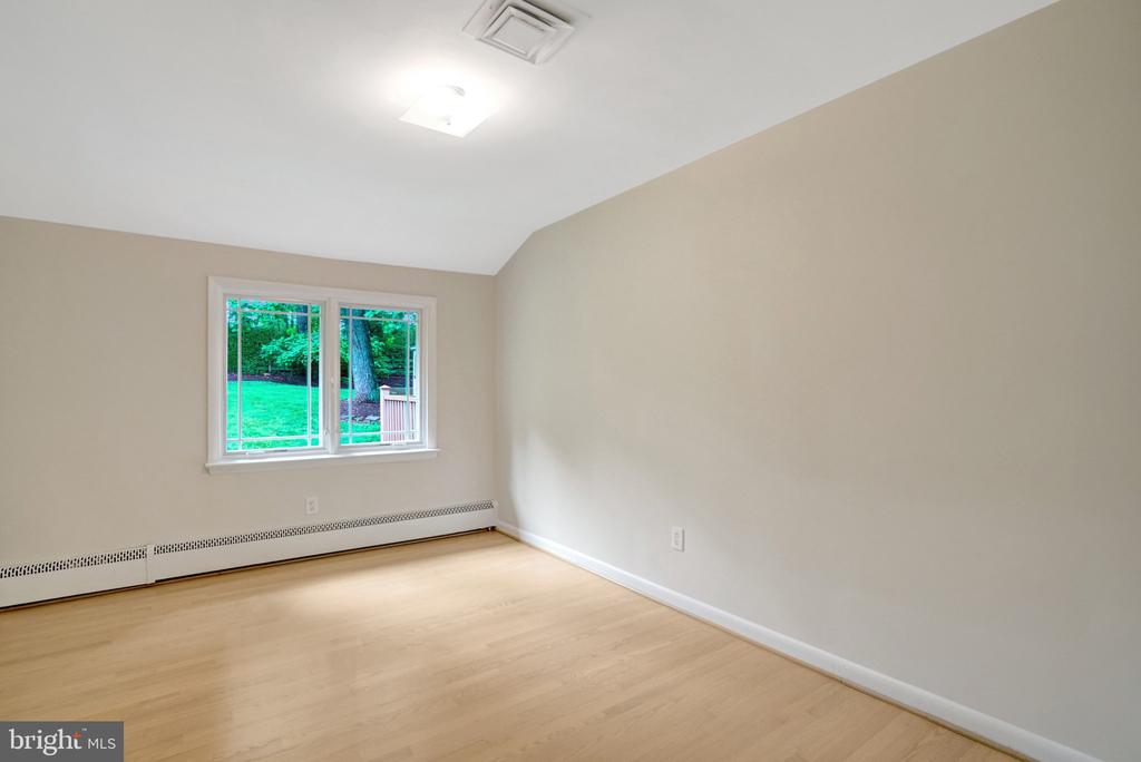 105 POPLAR DRIVE