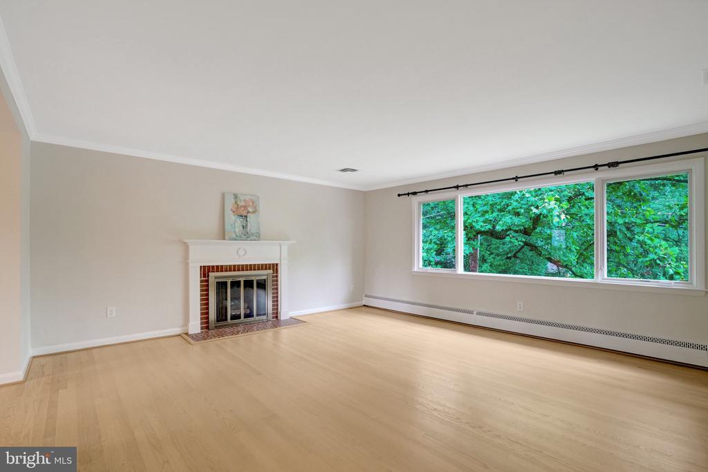 105 POPLAR DRIVE