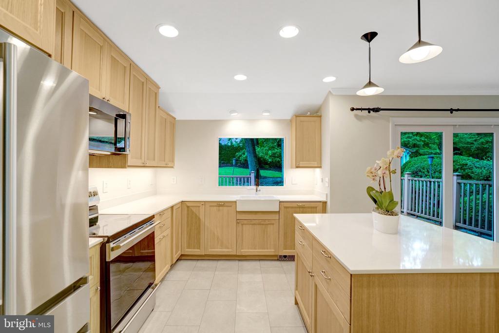 105 POPLAR DRIVE