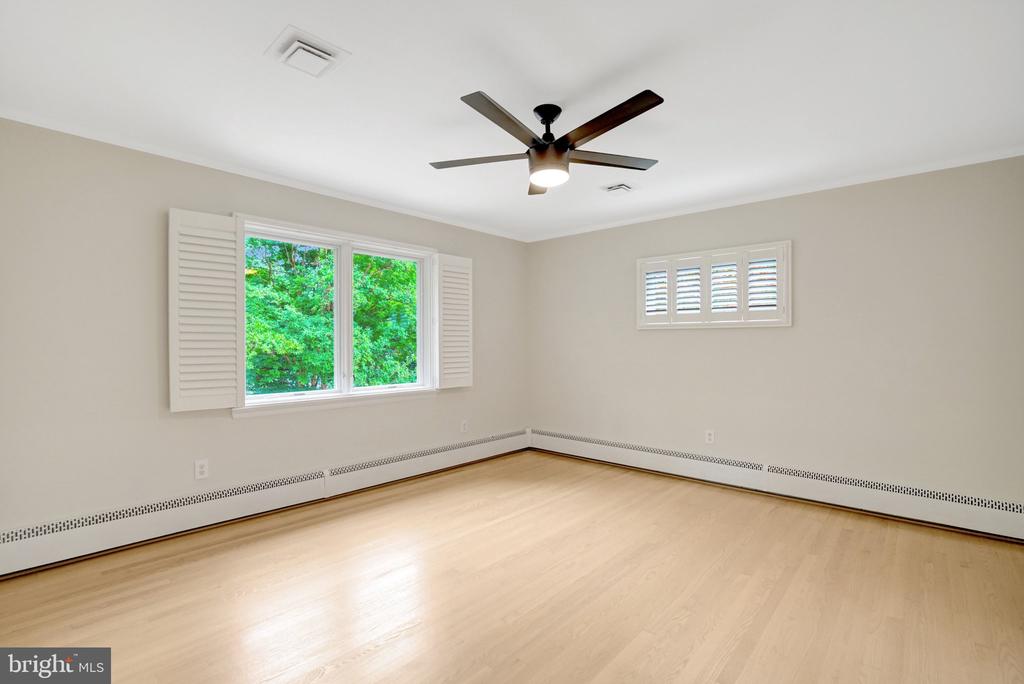 105 POPLAR DRIVE