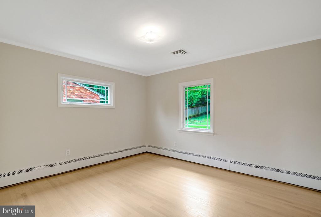 105 POPLAR DRIVE