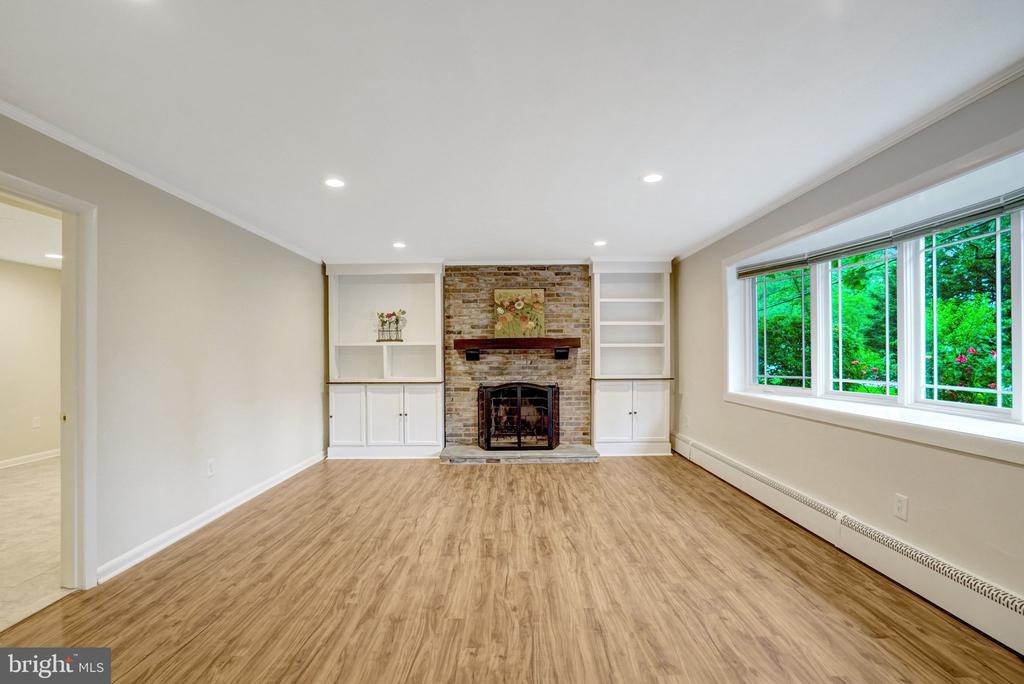 105 POPLAR DRIVE