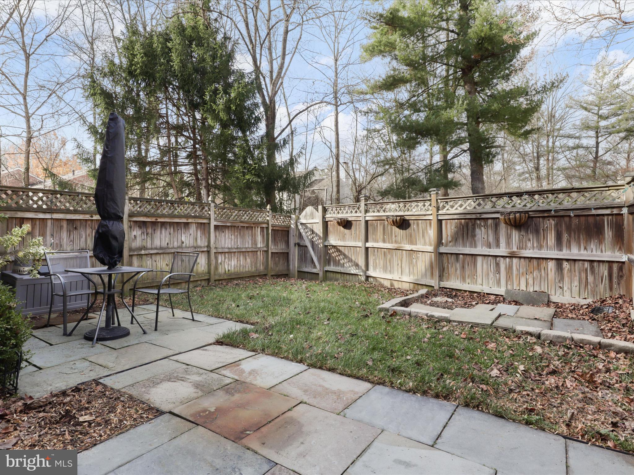 3226 CAMBRIDGE COURT