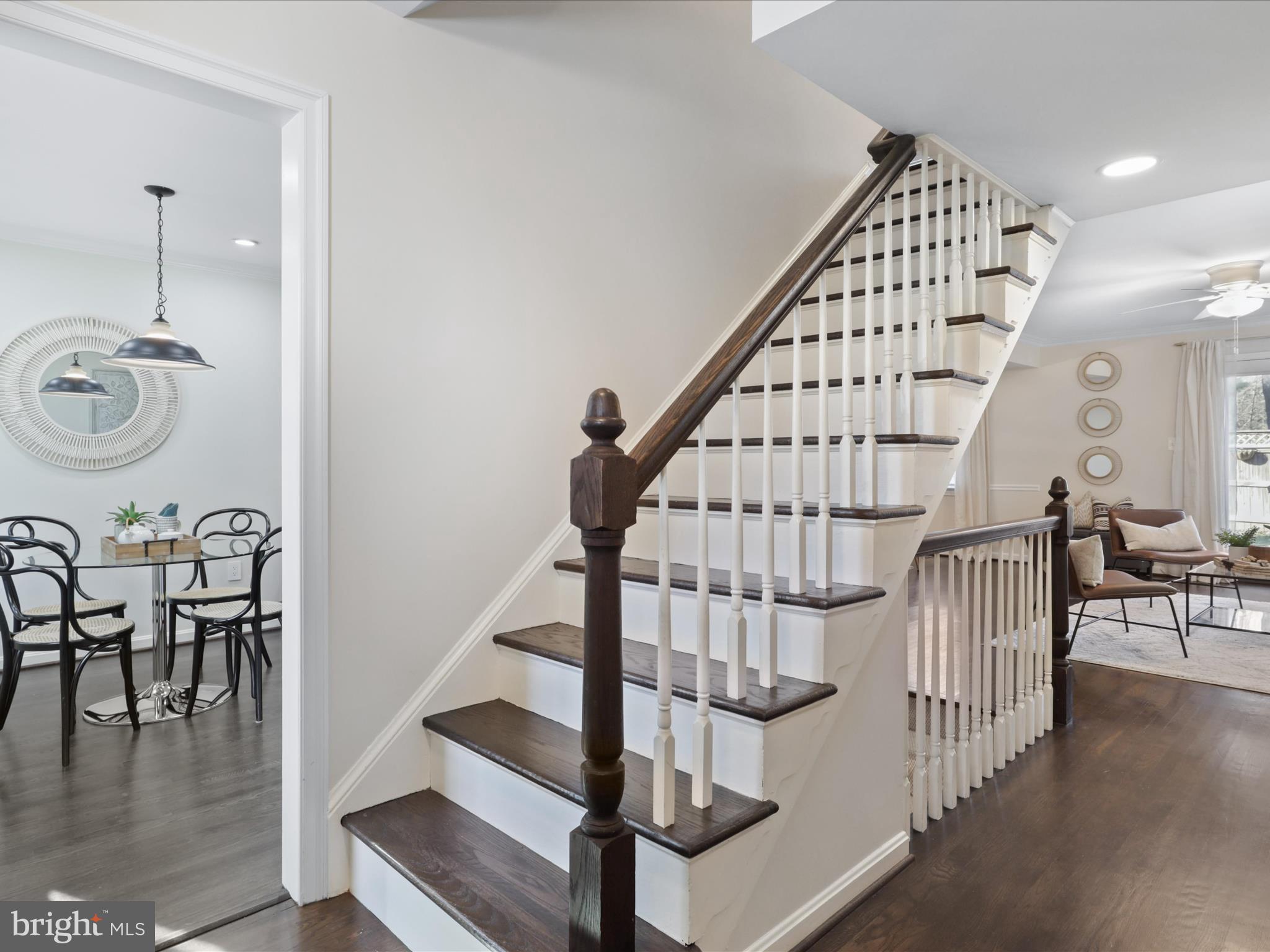 3226 CAMBRIDGE COURT