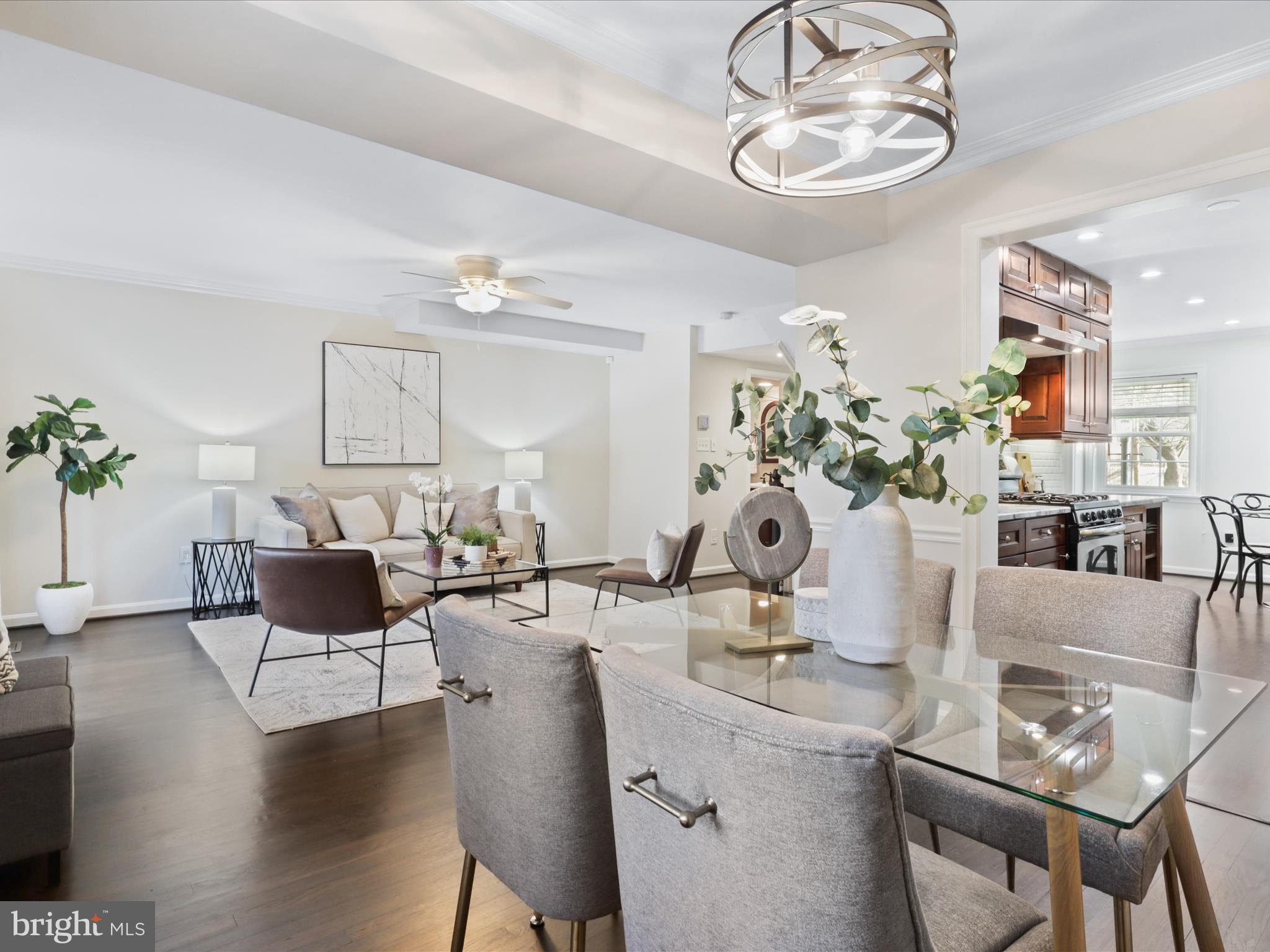 3226 CAMBRIDGE COURT