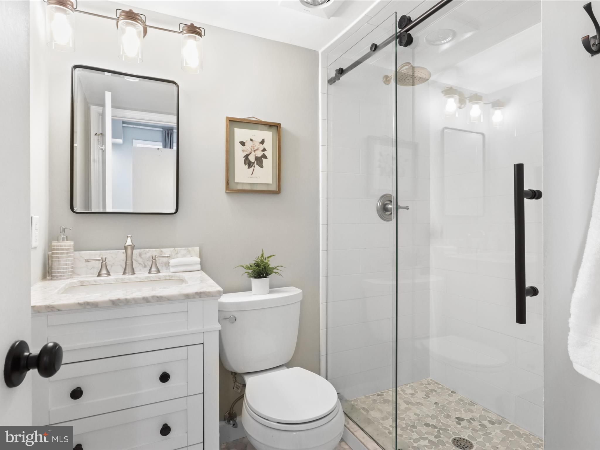 3226 CAMBRIDGE COURT