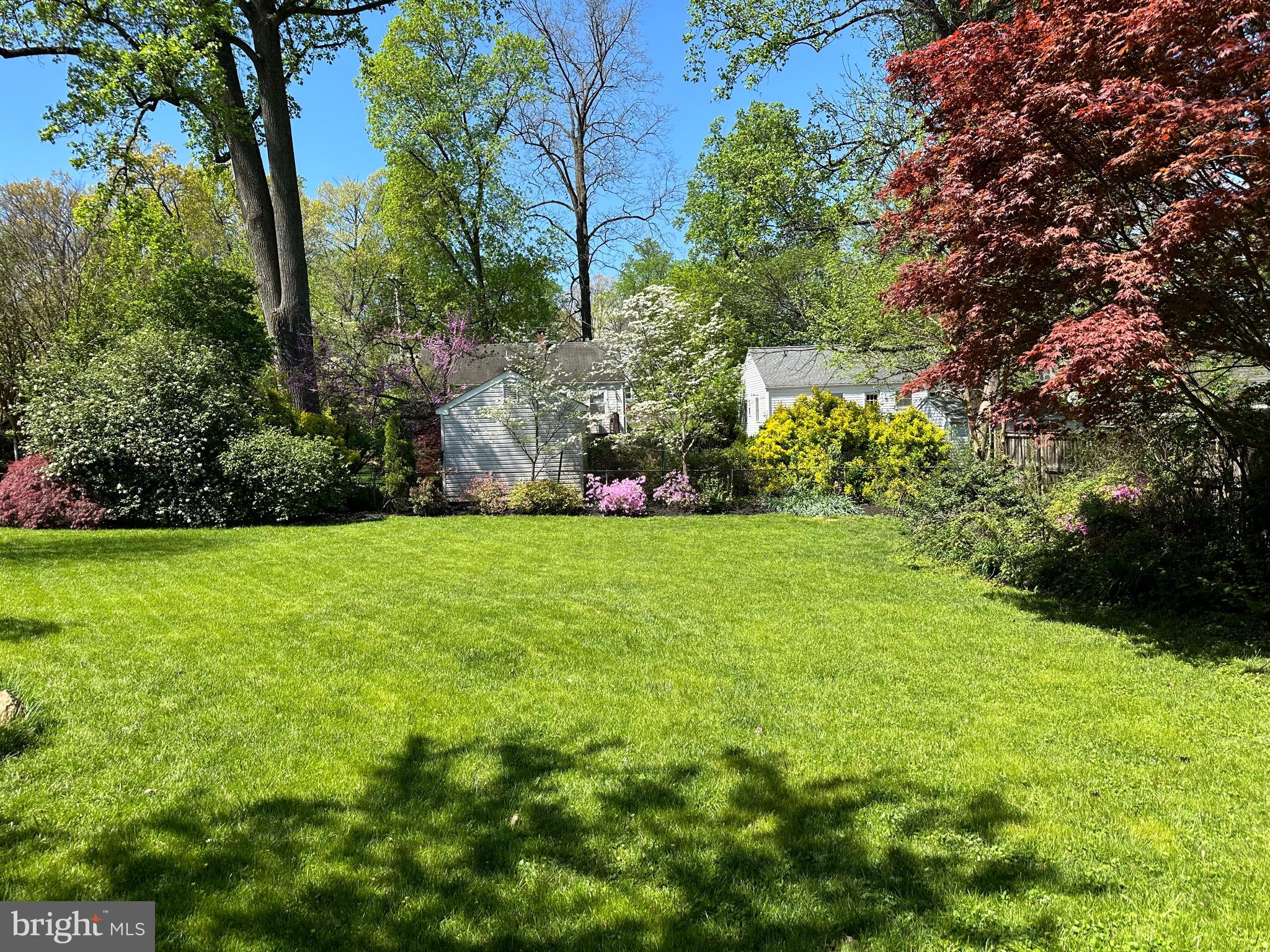 11002 OAKWOOD DRIVE