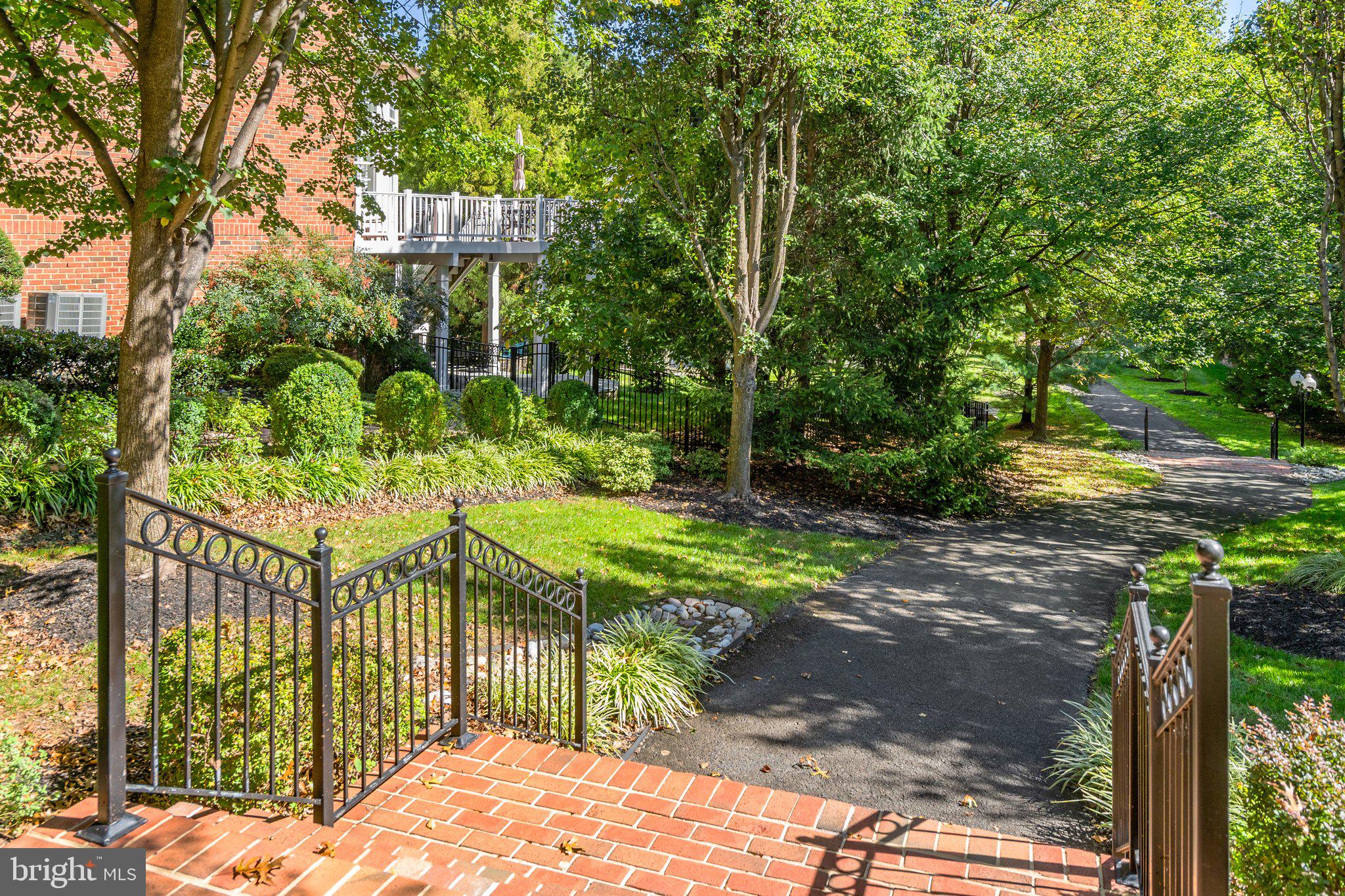 9402 OLD RESERVE WAY