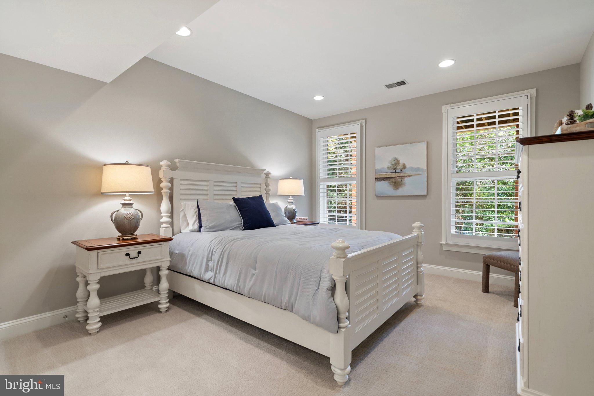 9402 OLD RESERVE WAY