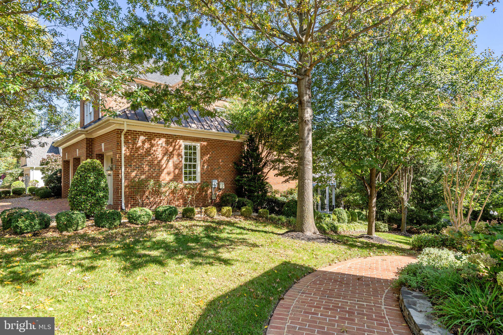 9402 OLD RESERVE WAY