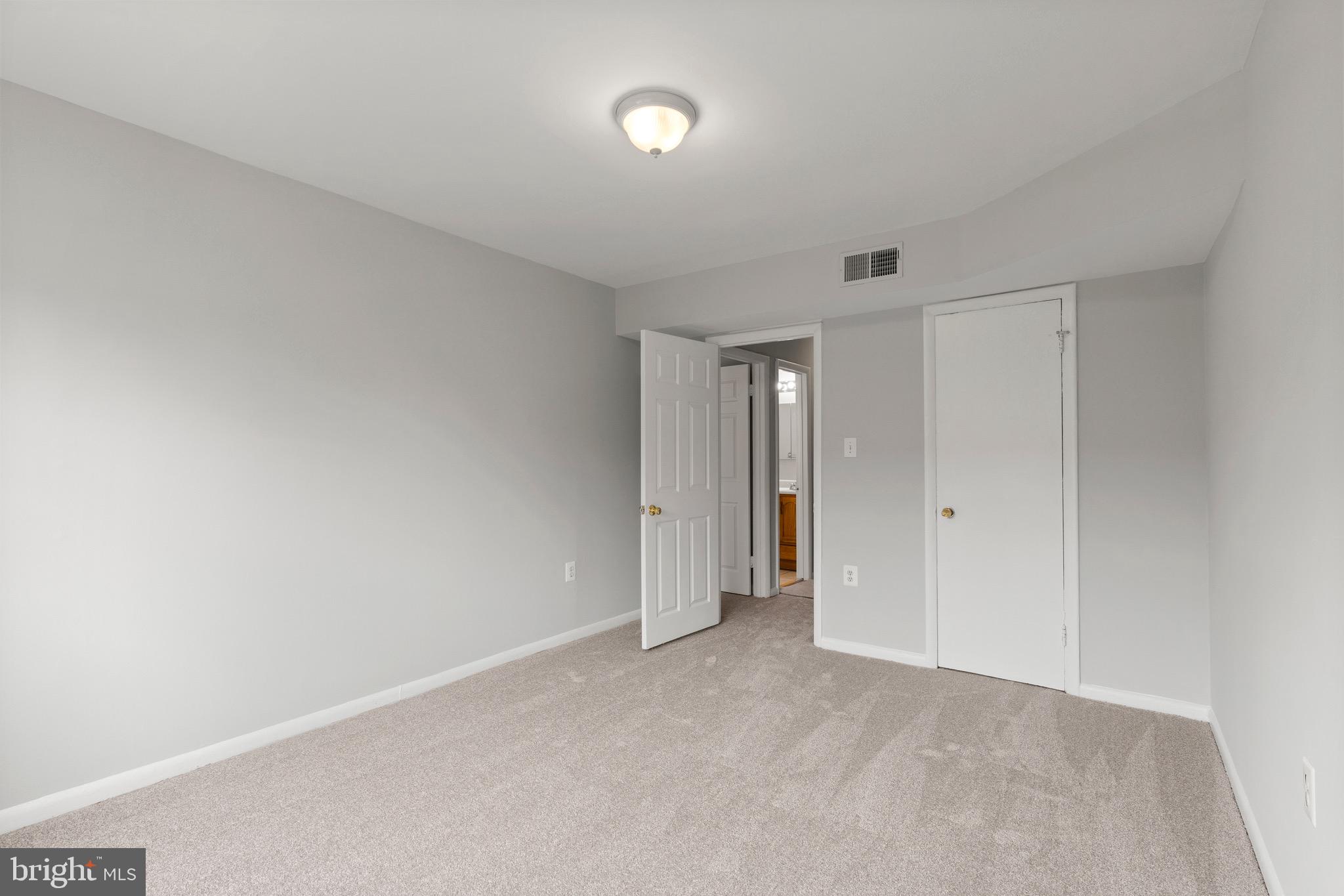 9457 FAIRFAX BOULEVARD 203
