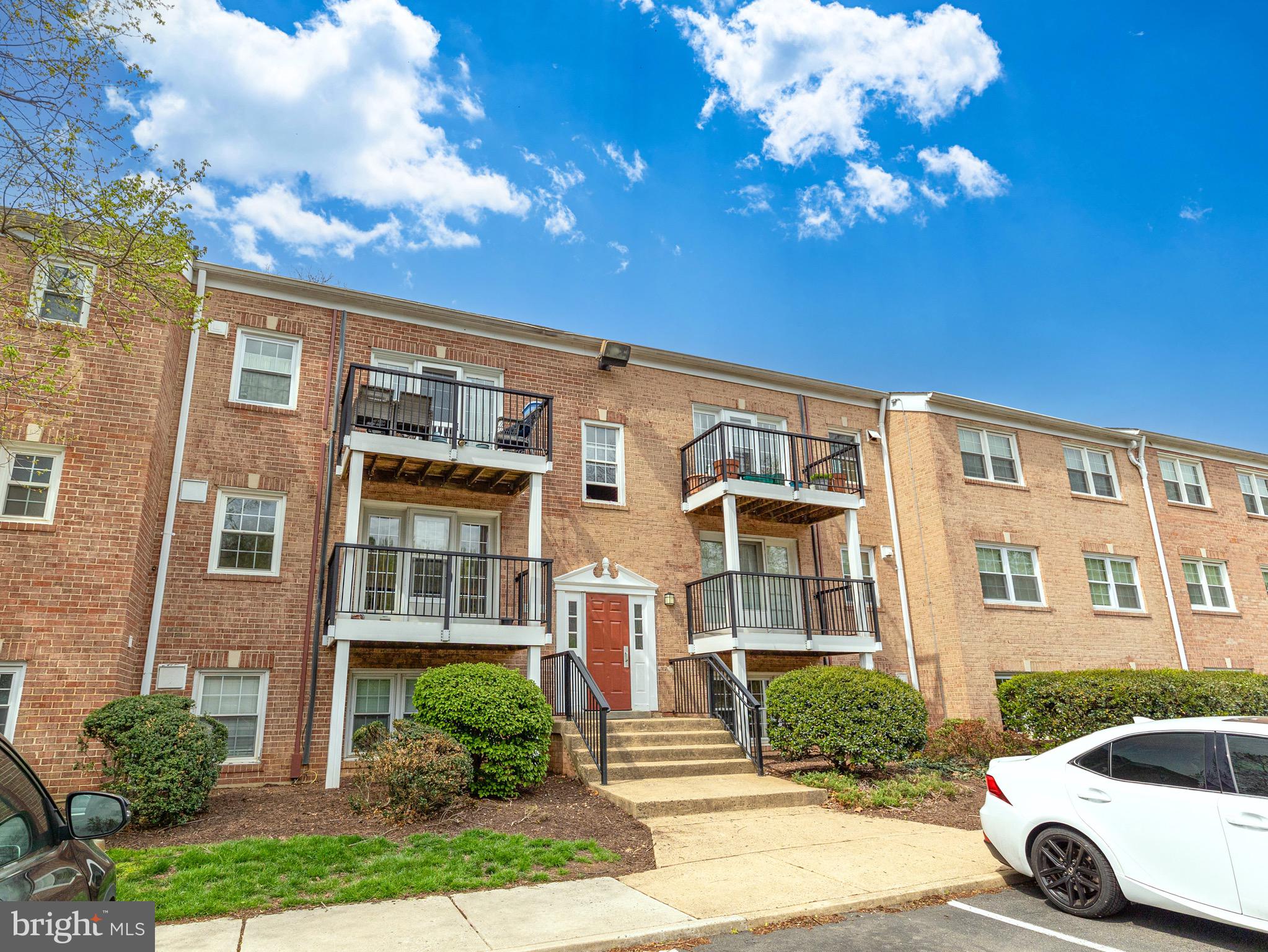 9457 FAIRFAX BOULEVARD 203