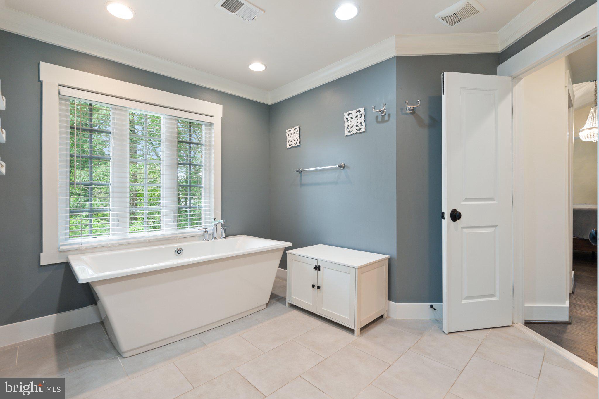 3528 SCHUERMAN HOUSE DRIVE