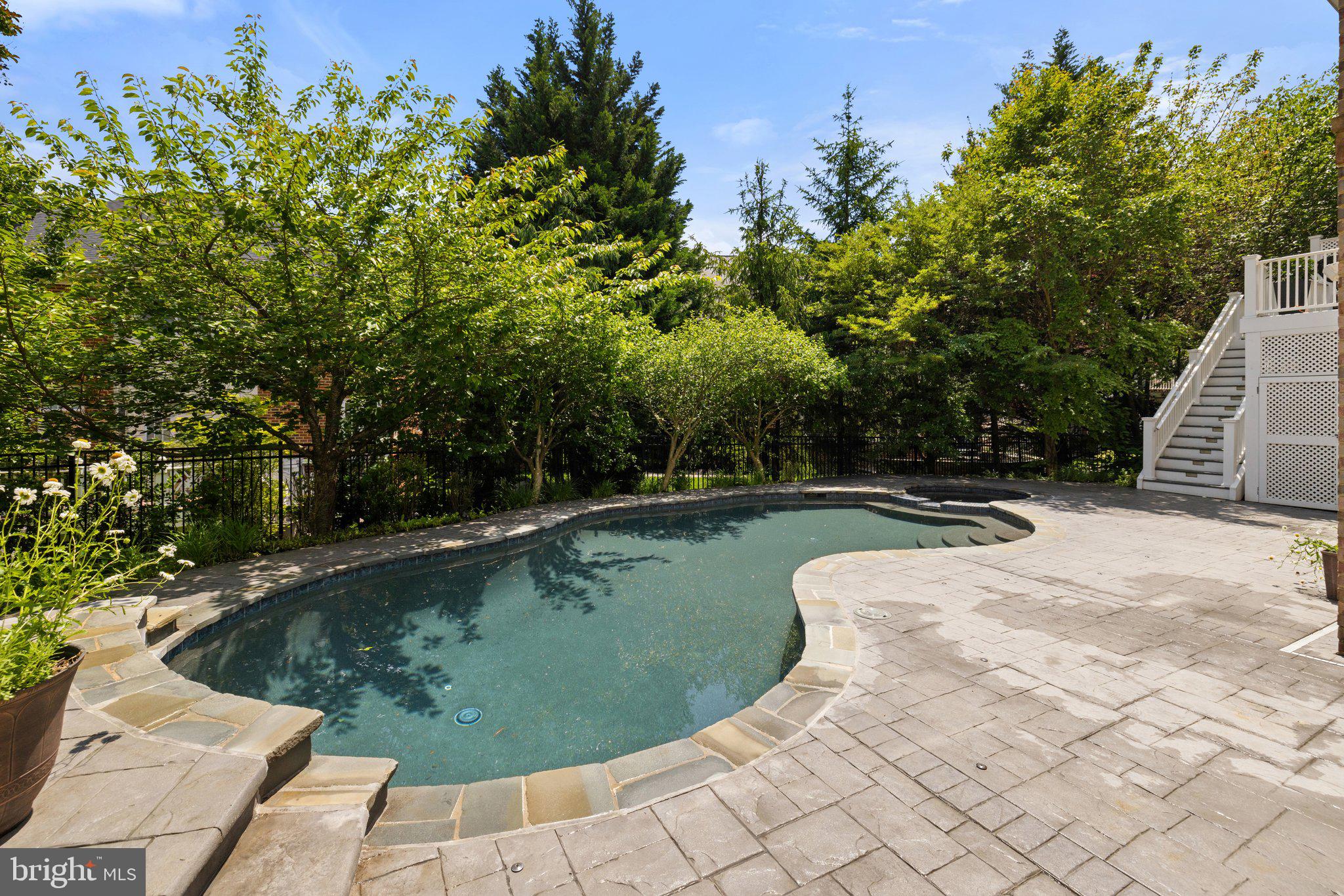 9410 OLD RESERVE WAY