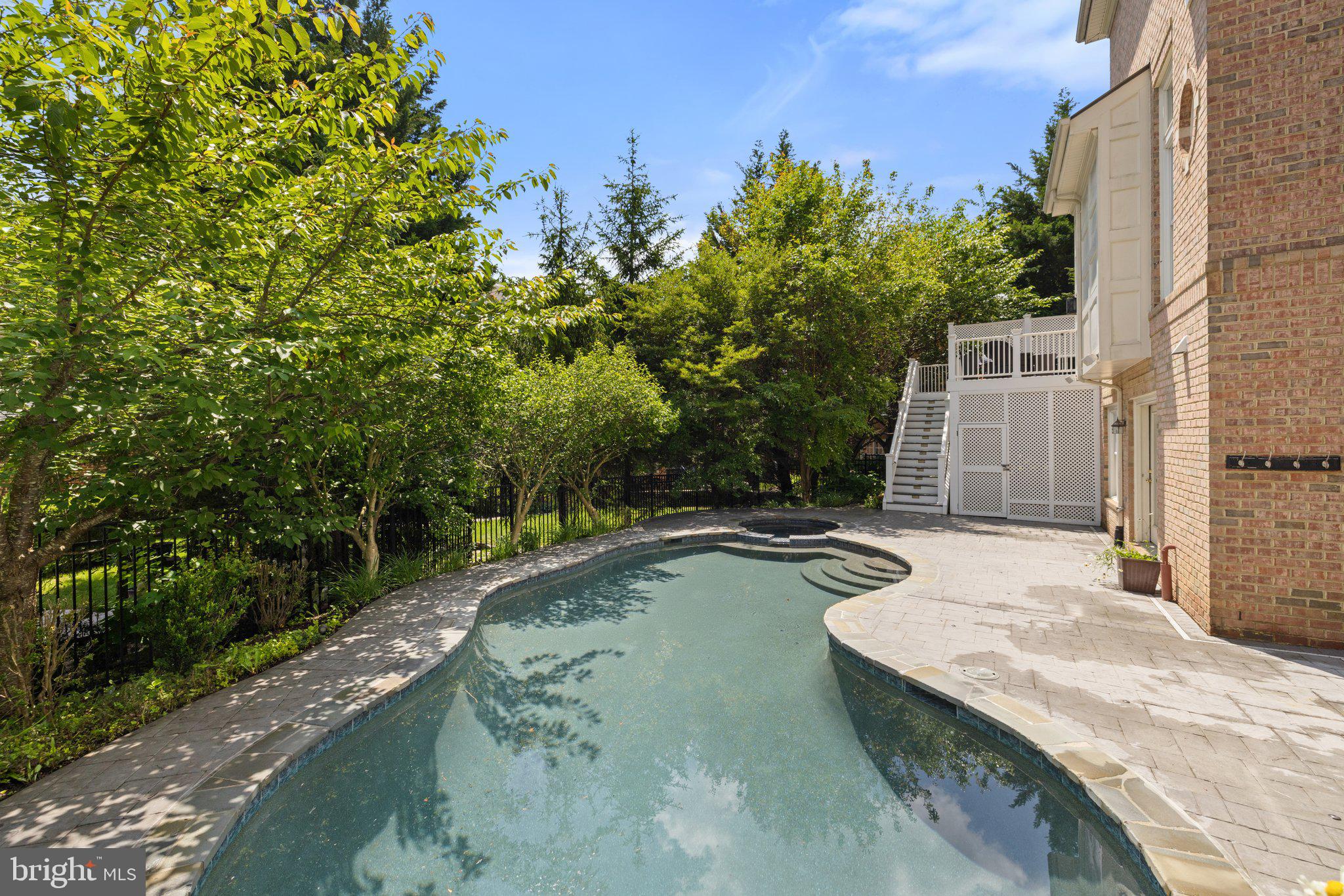 9410 OLD RESERVE WAY