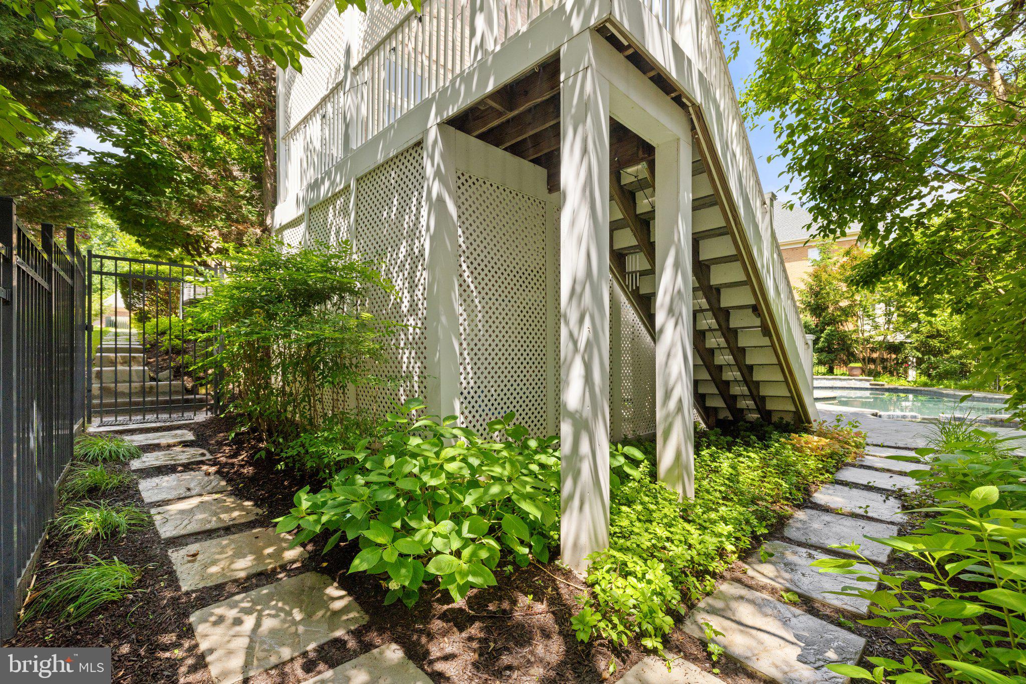 9410 OLD RESERVE WAY