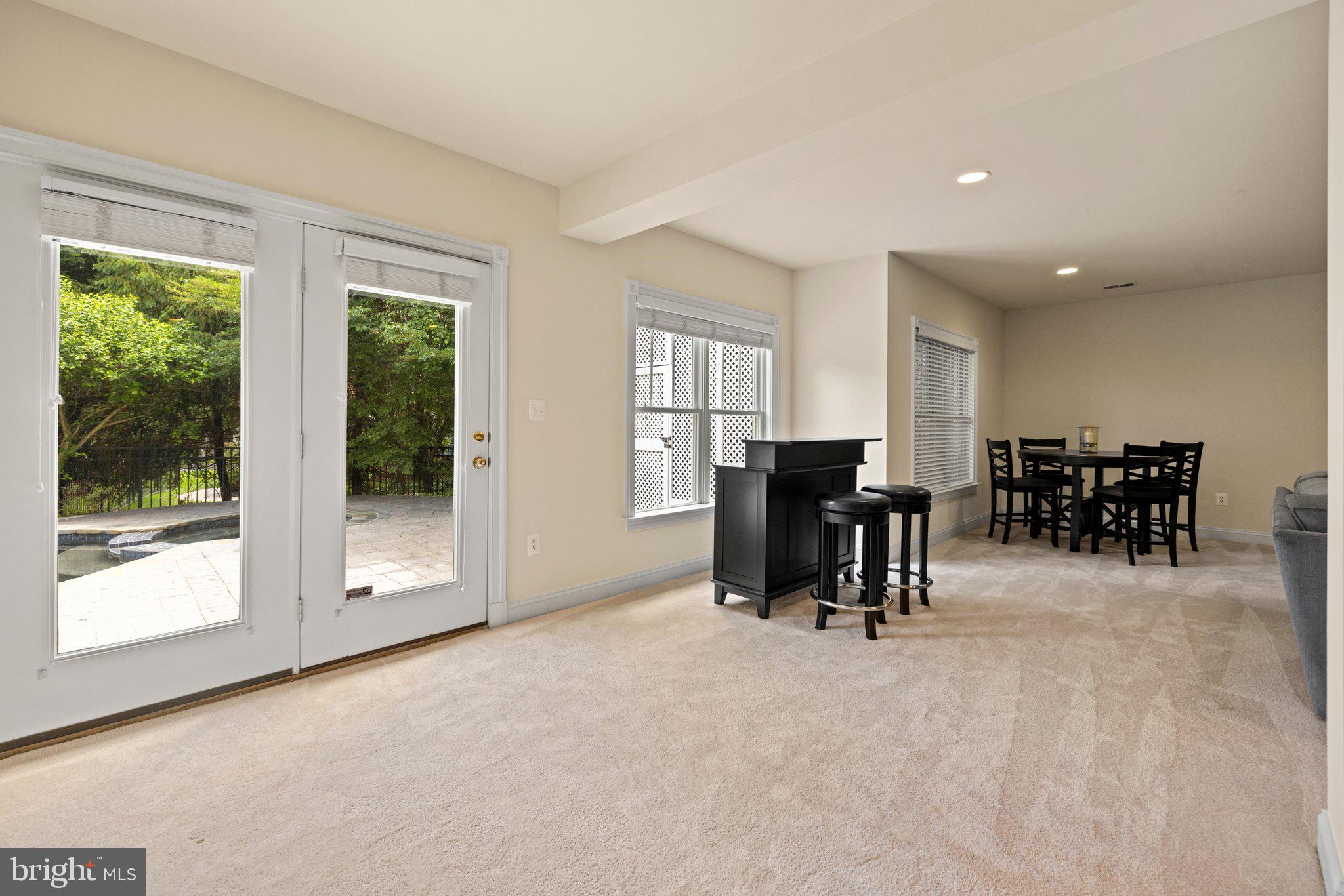 9410 OLD RESERVE WAY