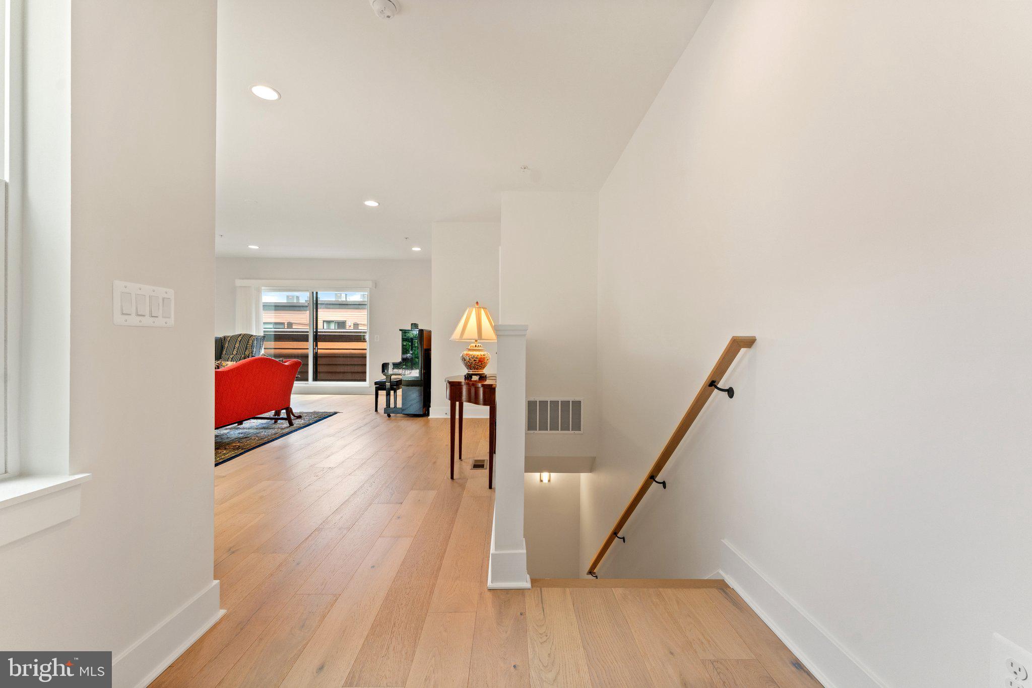 3546 SUTTON HEIGHTS CIRCLE