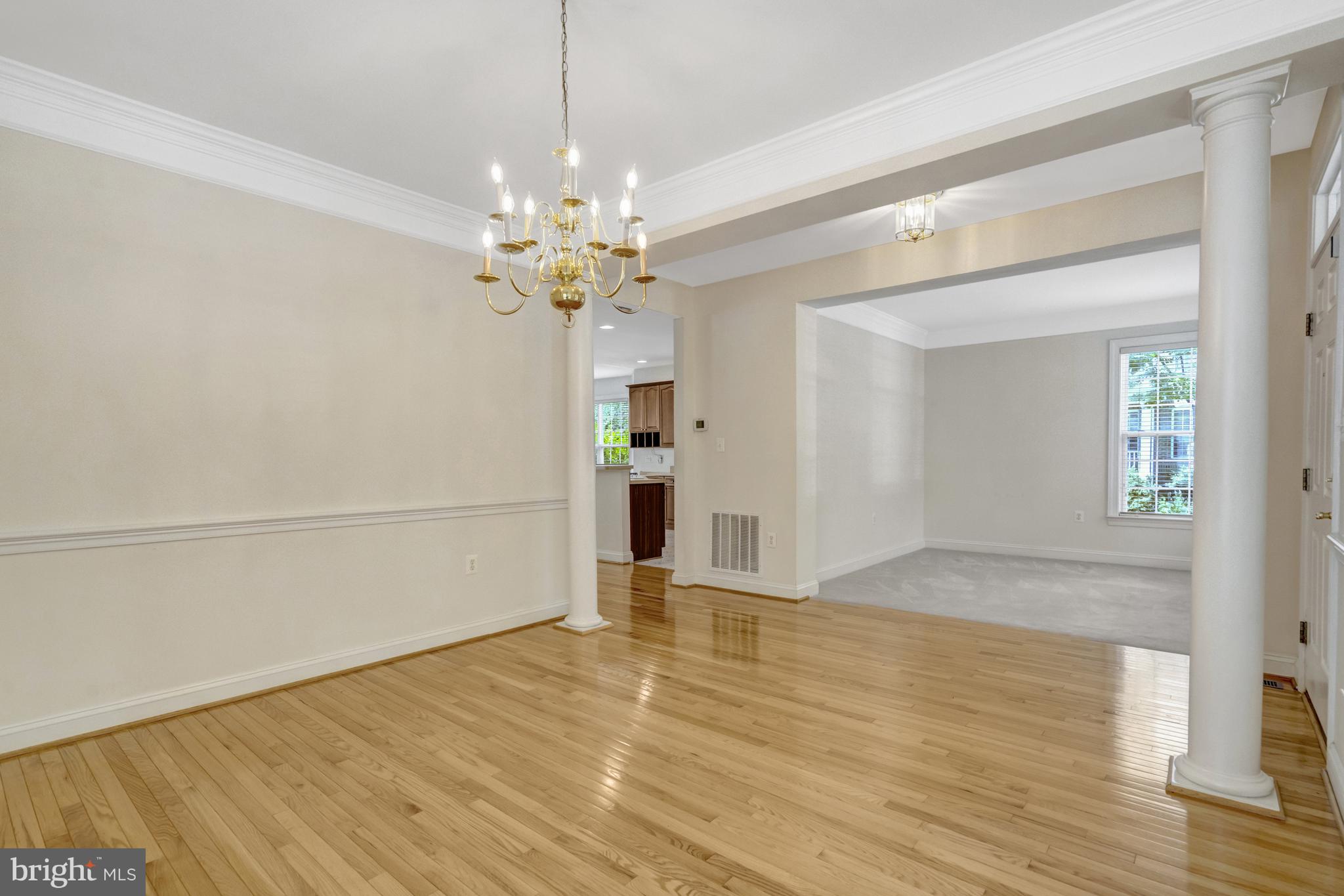 9776 MAPLE TRACE CIRCLE