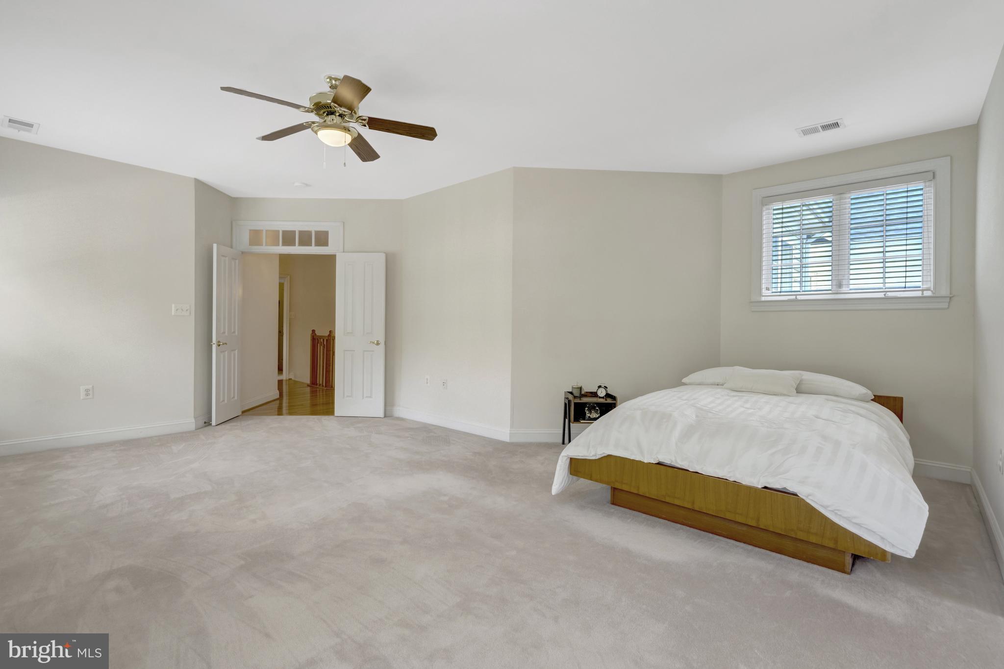 9776 MAPLE TRACE CIRCLE