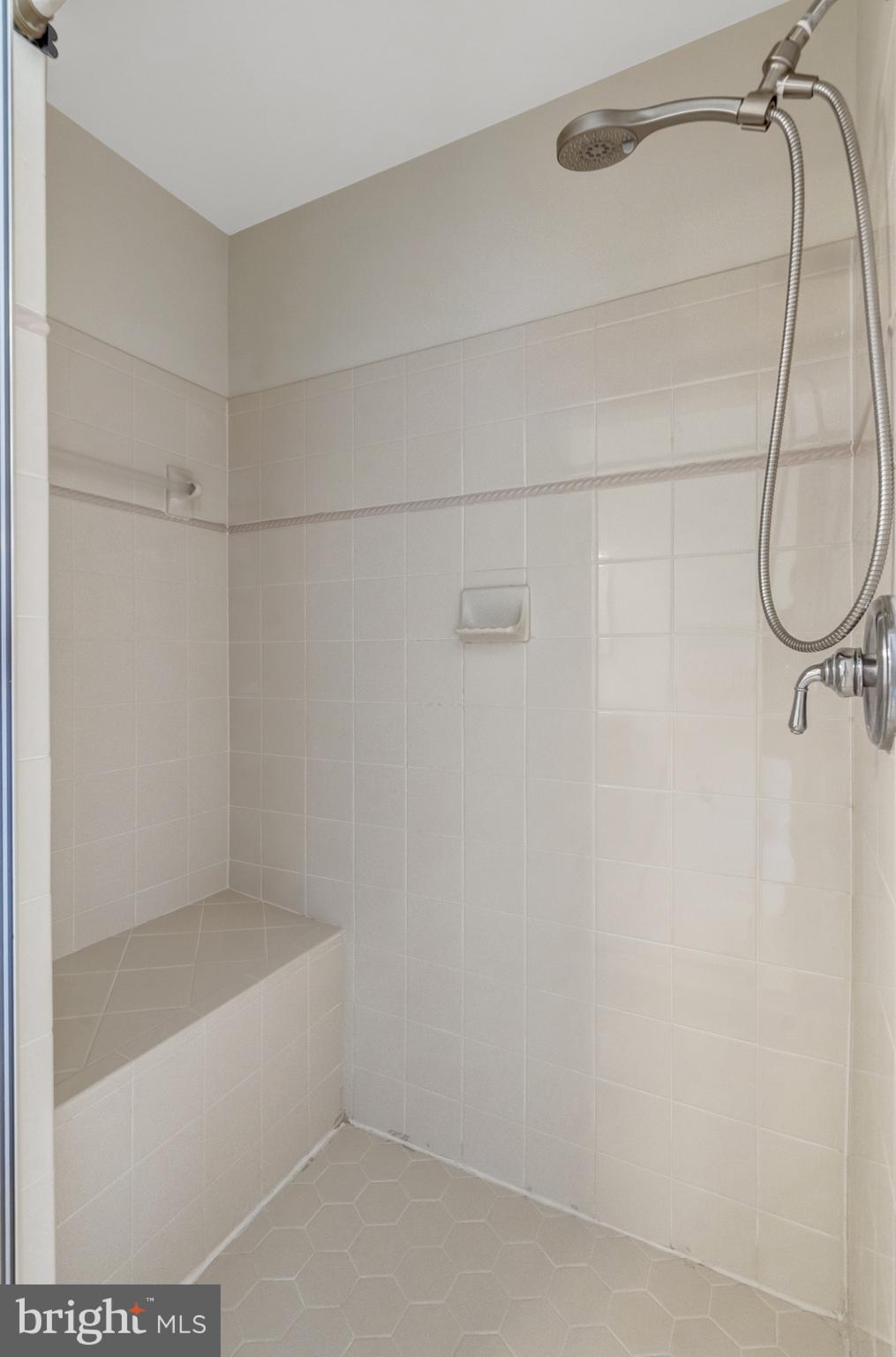 9776 MAPLE TRACE CIRCLE