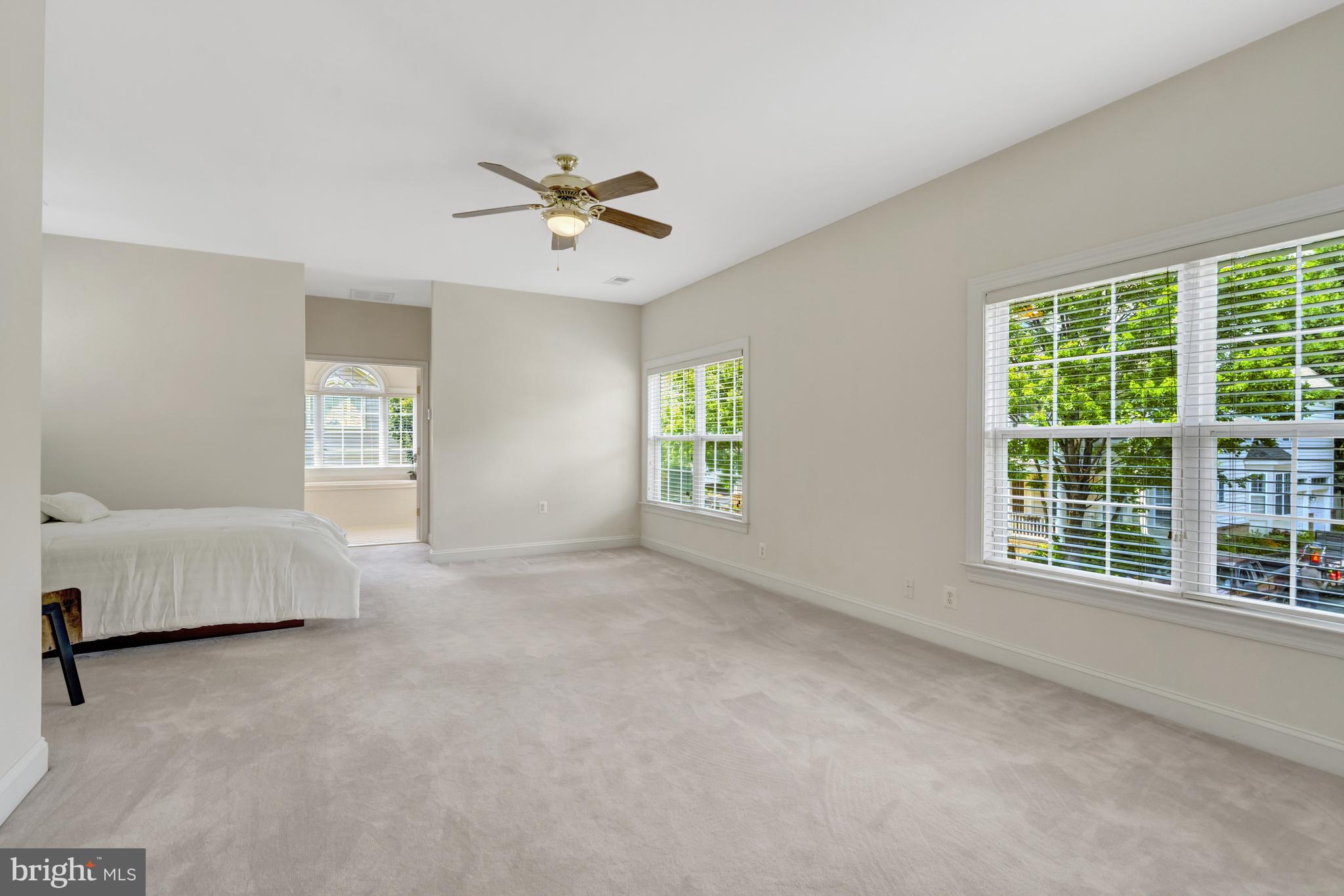 9776 MAPLE TRACE CIRCLE