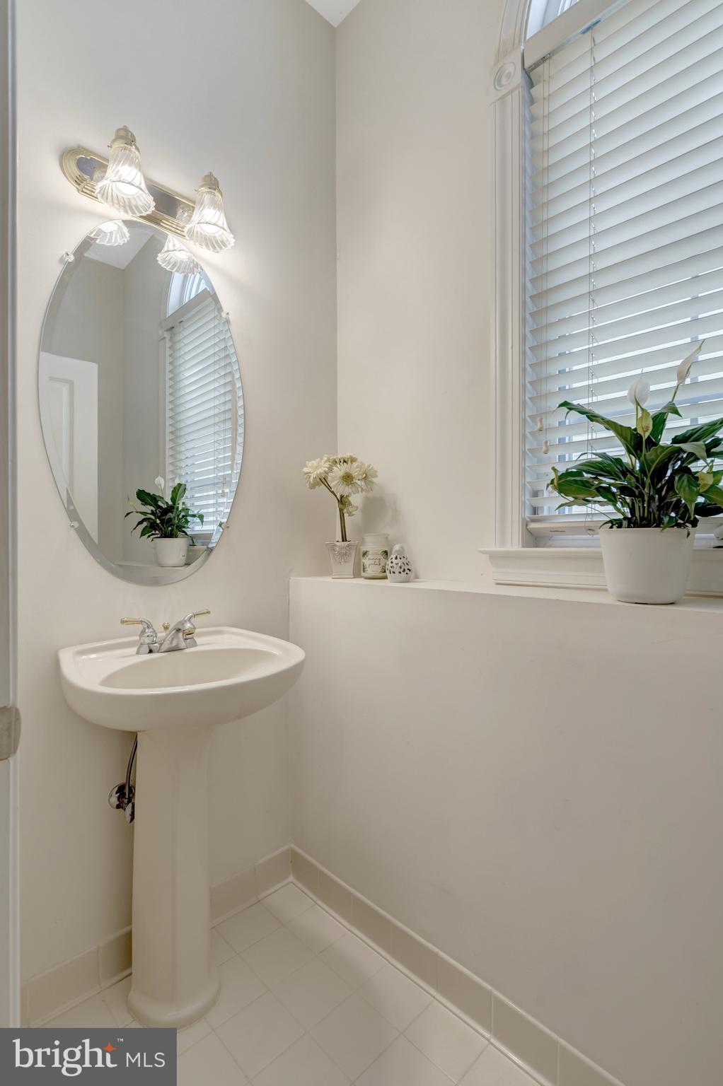 9776 MAPLE TRACE CIRCLE