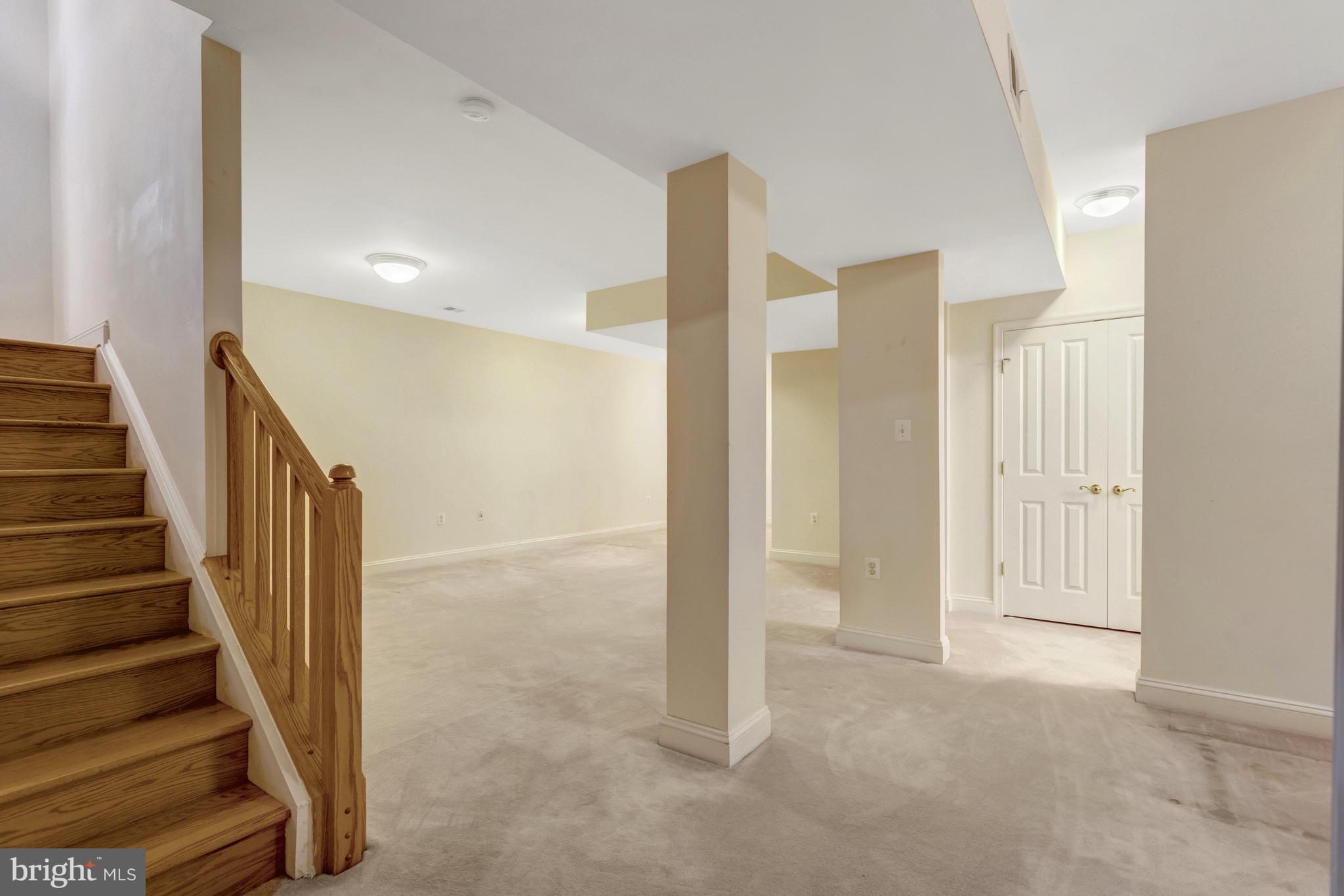 9776 MAPLE TRACE CIRCLE