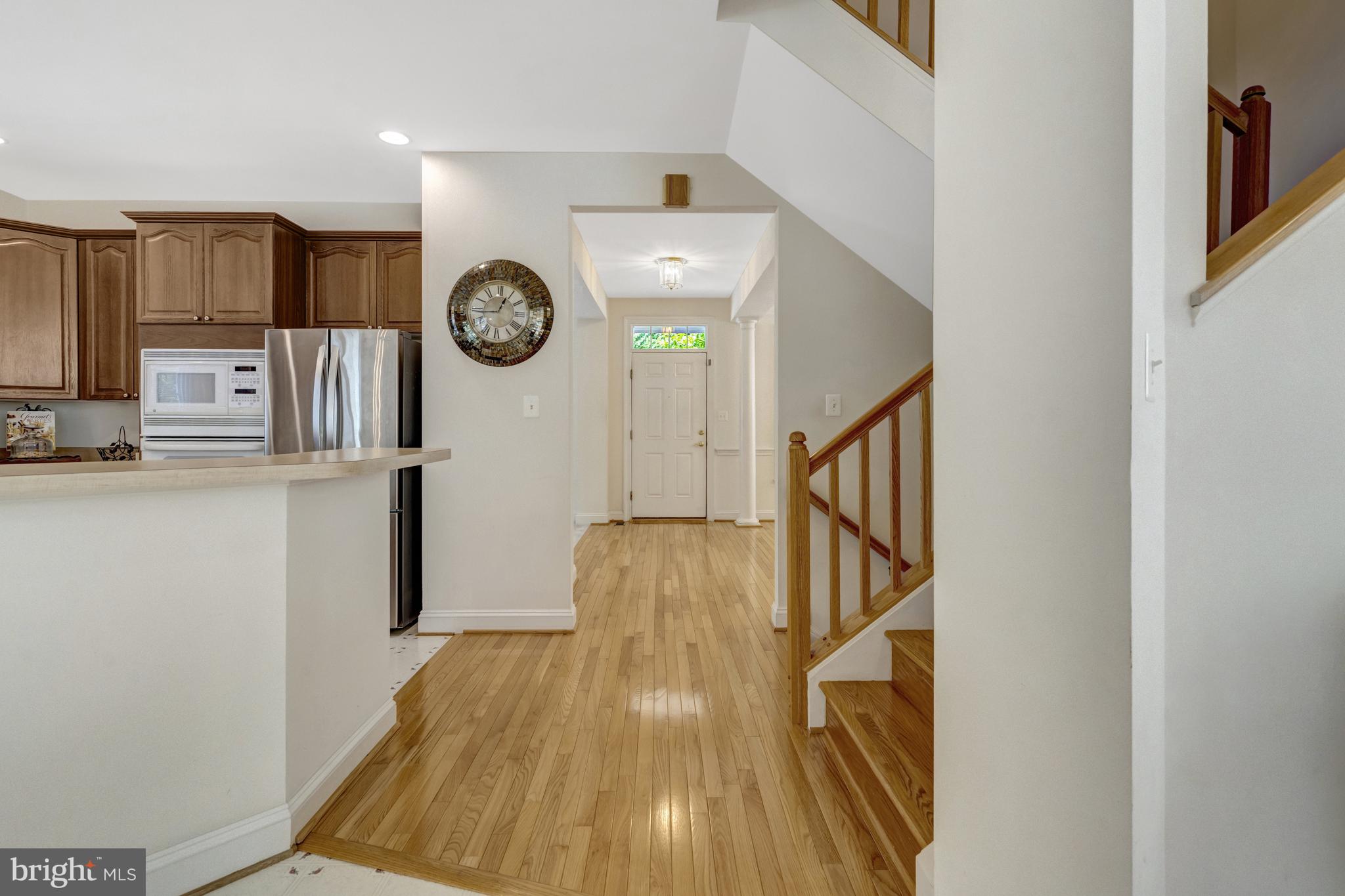 9776 MAPLE TRACE CIRCLE