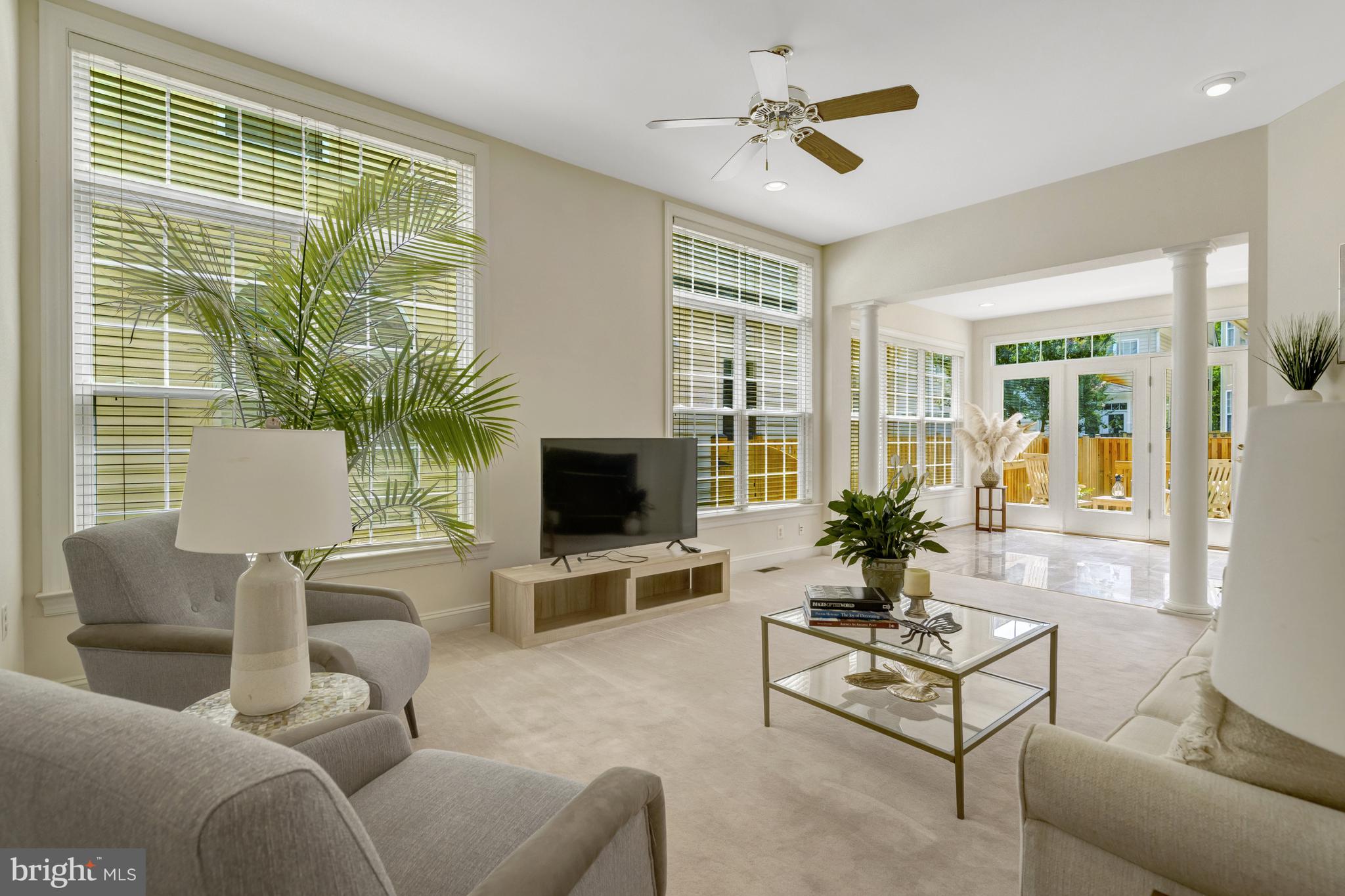 9776 MAPLE TRACE CIRCLE