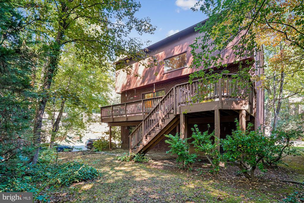 3501 REDWOOD COURT