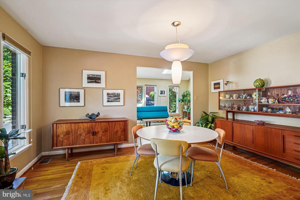 3501 REDWOOD COURT