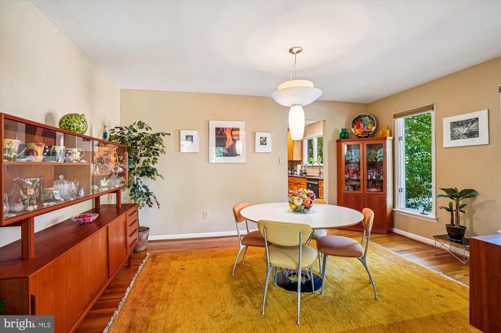 3501 REDWOOD COURT
